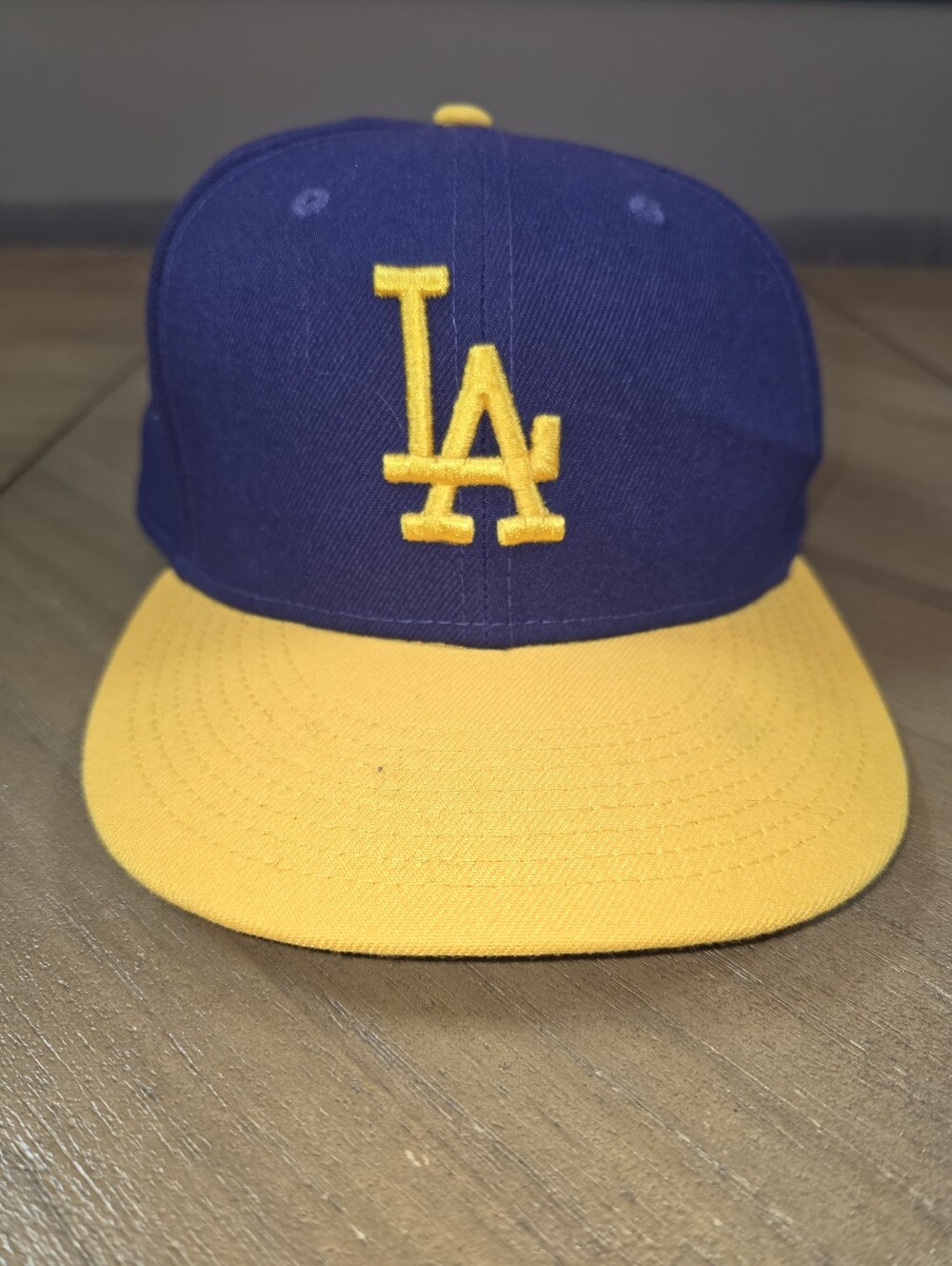 Fitted New Era Dodgers Hat In Lakers Colour - 7 5/8